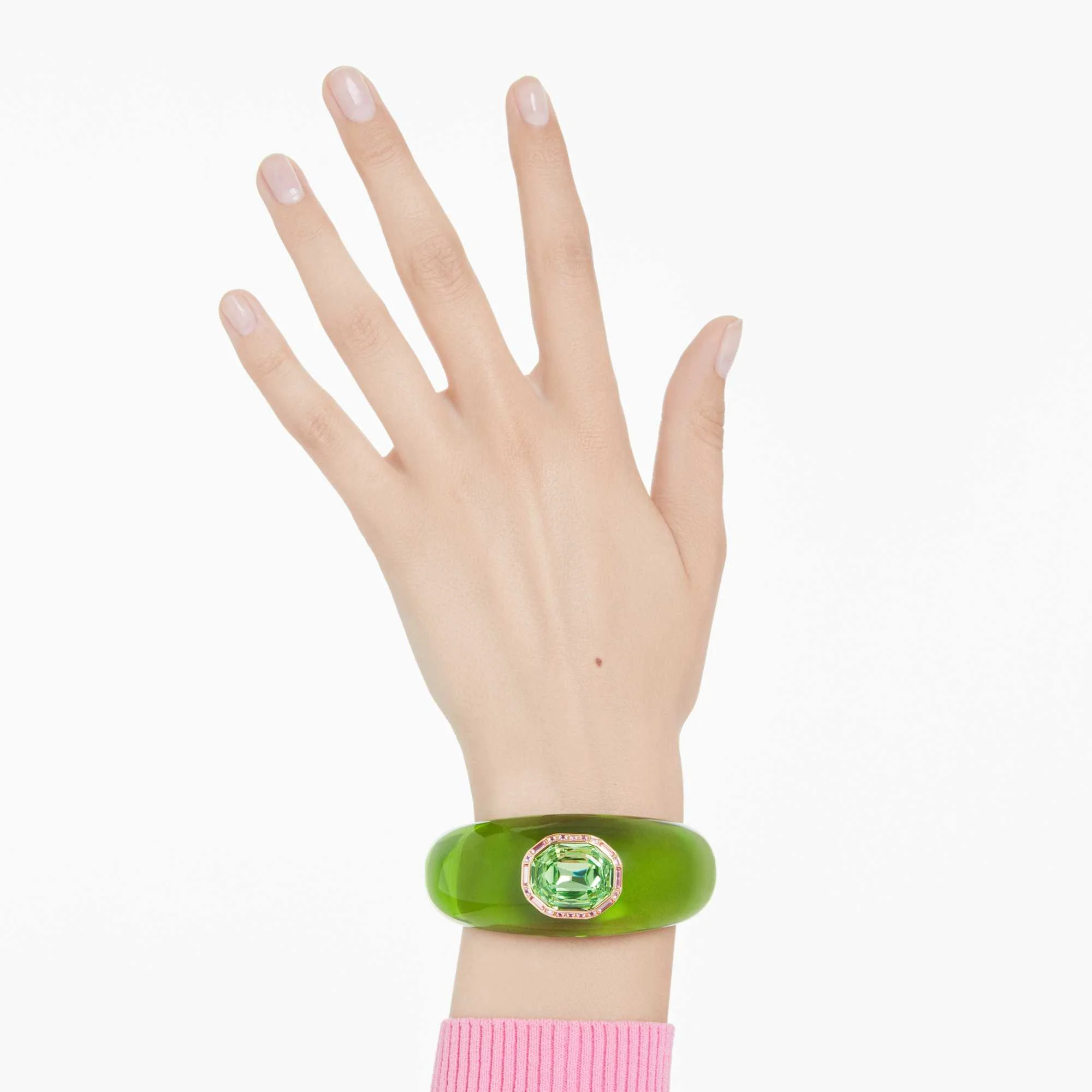 Dulcis cuff Octagon cut, Pavé, Green, Gold-tone plated - Image 6