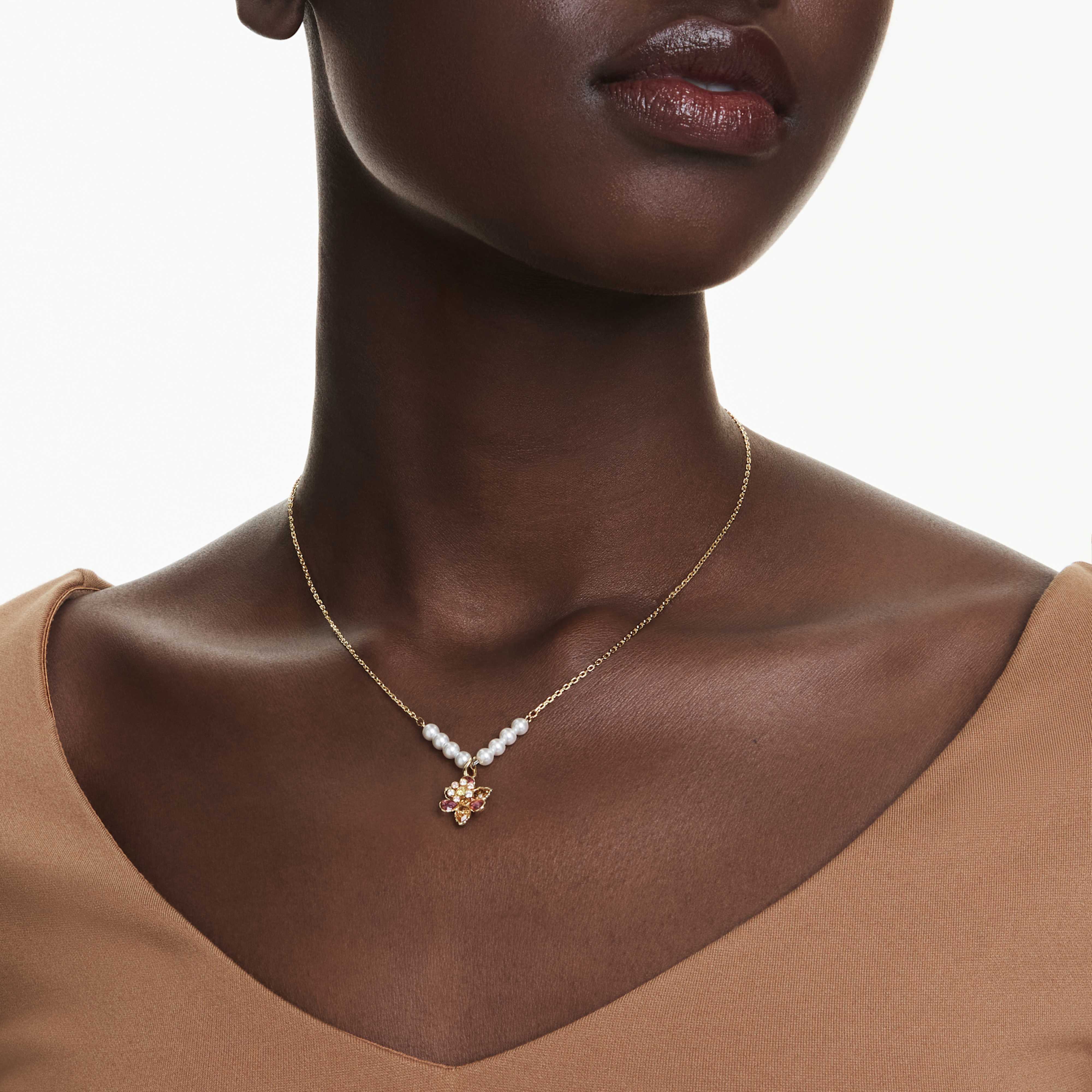 Idyllia pendant Crystal pearl, Mixed cuts, Flower, Multicolored, Gold-tone plated - Image 6
