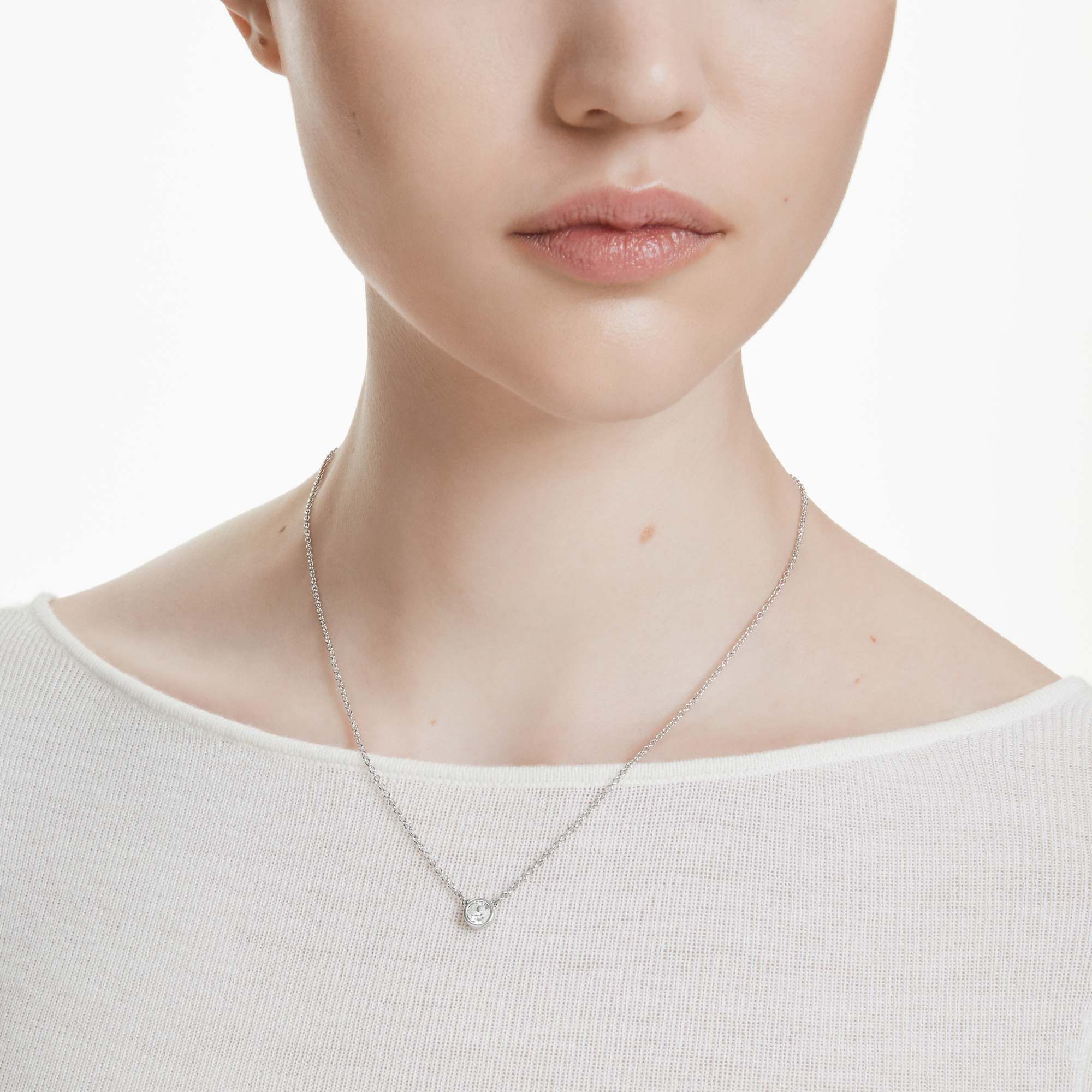 Imber pendant Round cut, White, Rhodium plated - Image 5