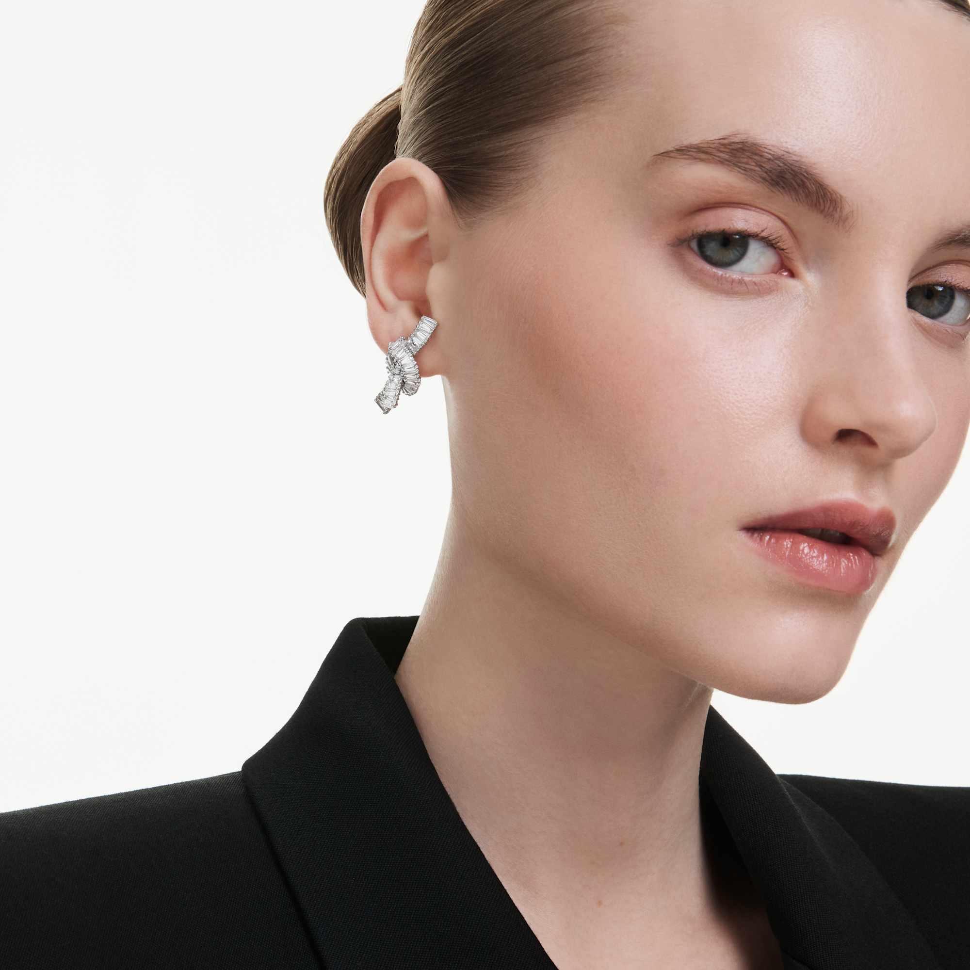 Matrix earrings Baguette cut, Knot, White, Rhodium plated - Image 5