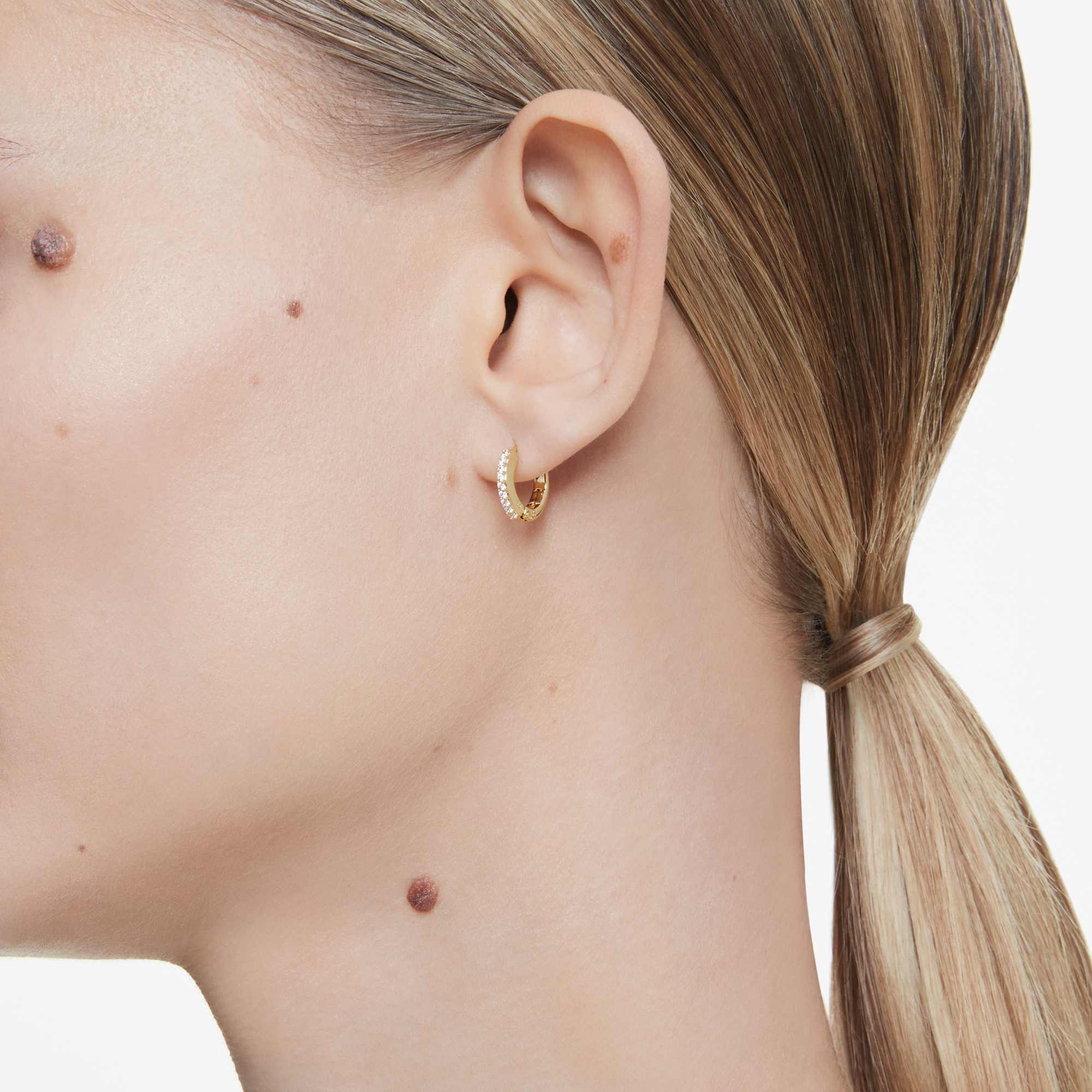 Matrix hoop earrings Round cut, White, Gold-tone plated - Image 5
