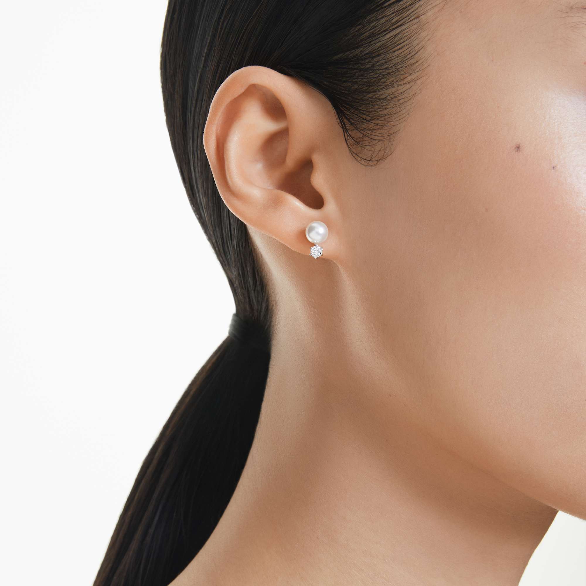Matrix stud earrings Crystal pearl, Round cut, White, Rhodium plated - Image 5