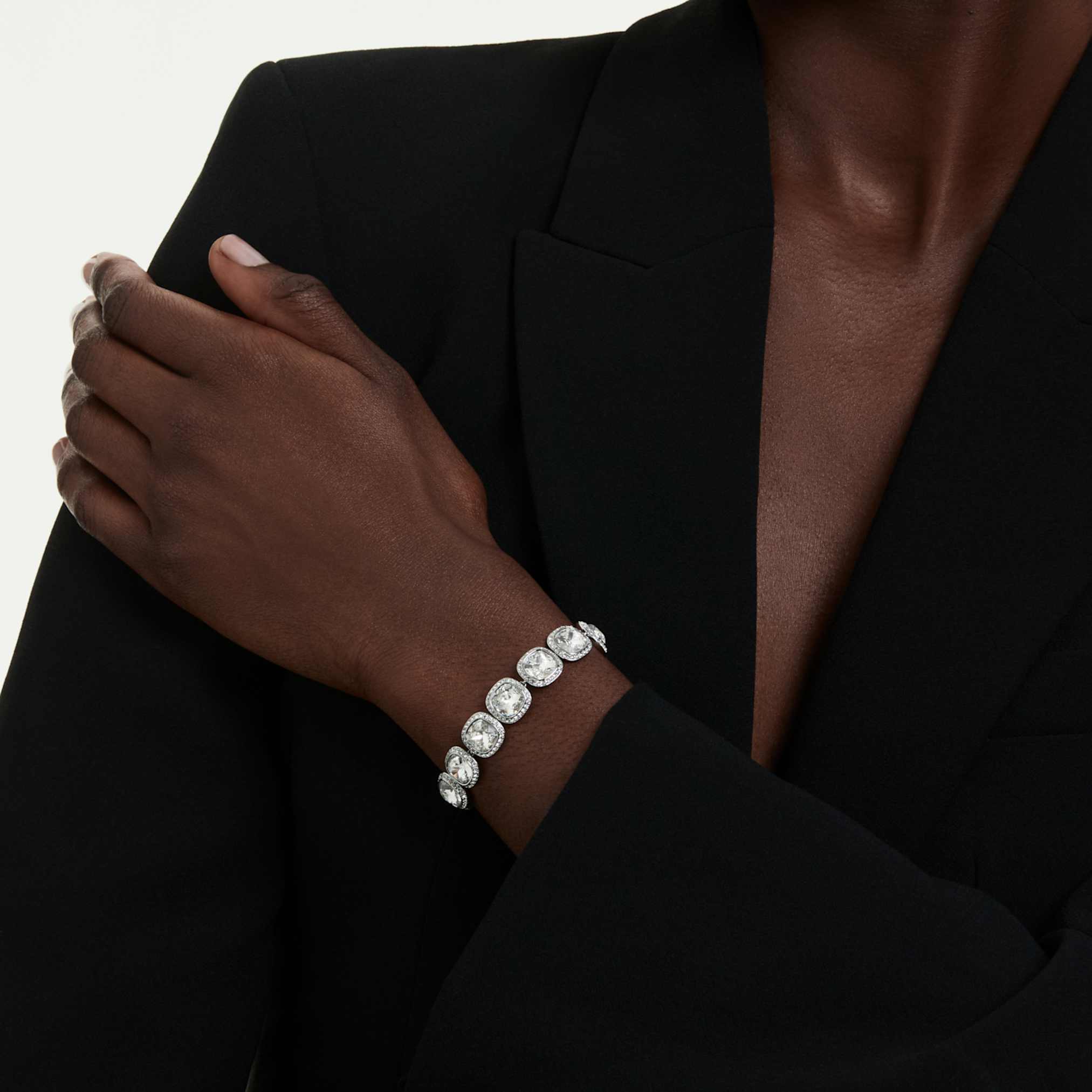 Una Angelic bracelet Cushion cut, White, Rhodium plated - Image 5